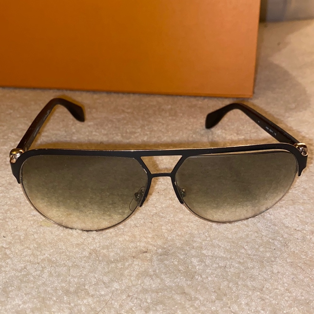 Alexander McQueen Sunglasses